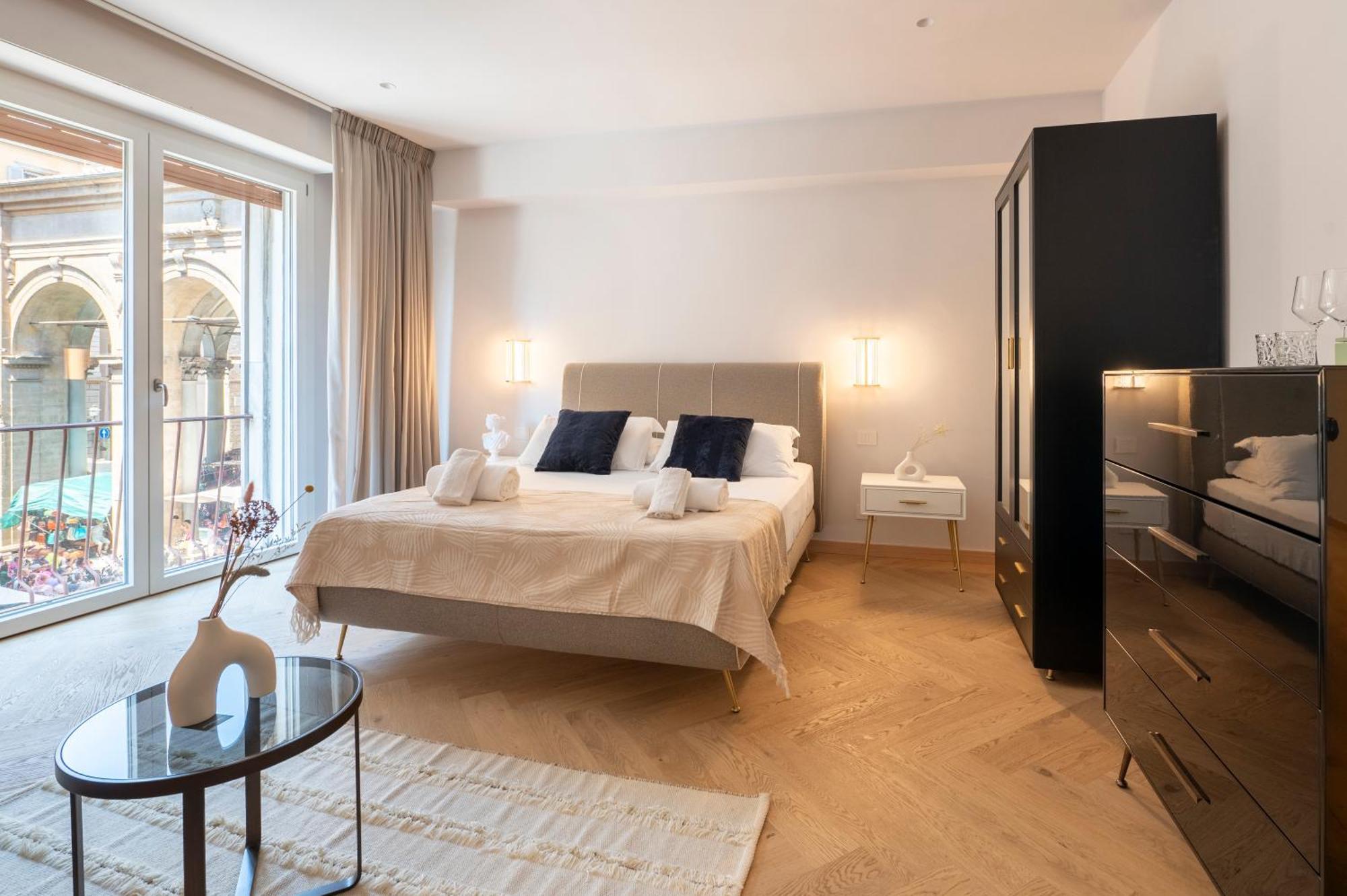 The Old Palace- Luxury Suites Signoria Флоренция Екстериор снимка