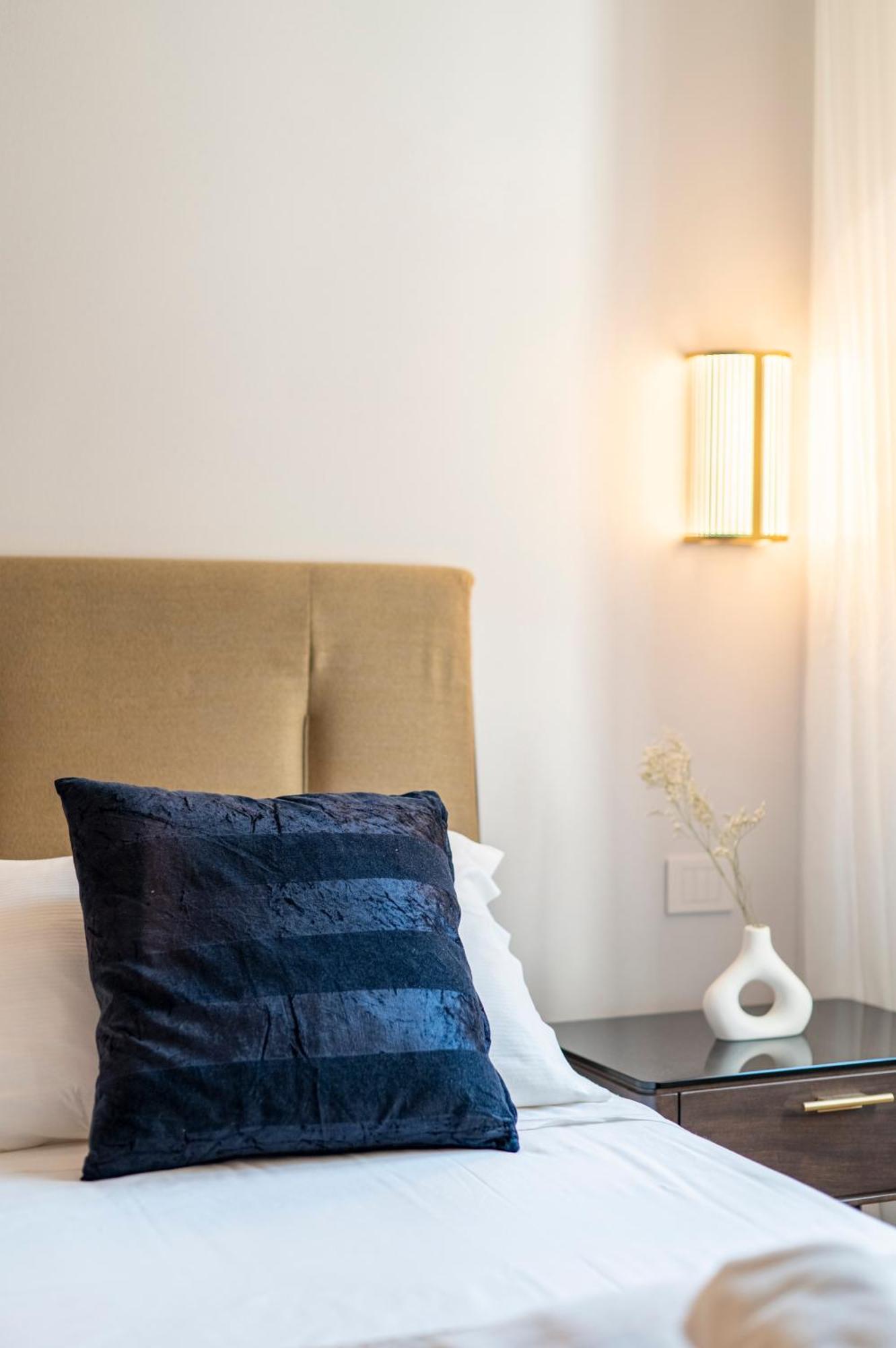 The Old Palace- Luxury Suites Signoria Флоренция Екстериор снимка